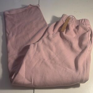 Skims classic fleece straight leg pant 
Price Firm